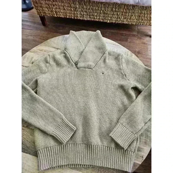 Tommy Hilfiger Cowl Neck Wool Blend Sweater Women's Size Medium Tan - Picture 1 of 8